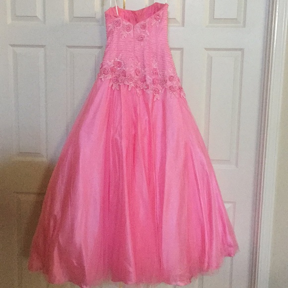Light pink and silver ballgown pageant prom - Picture 3 of 3